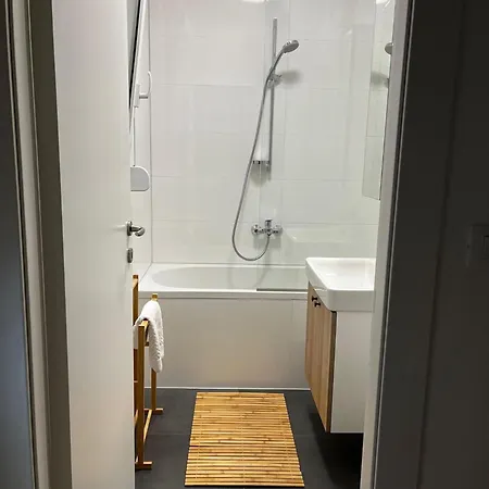 公寓 Cozy Seaside With Private Pool & Terrace