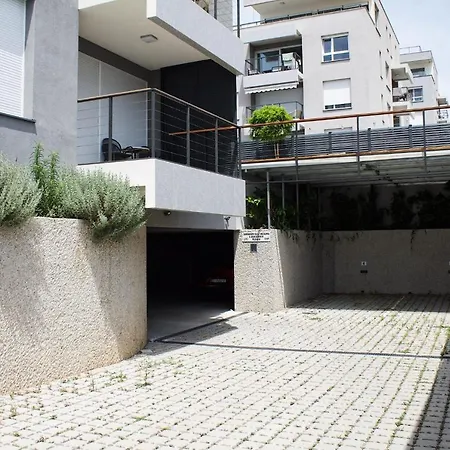 Cozy Seaside With Private Pool & Terrace