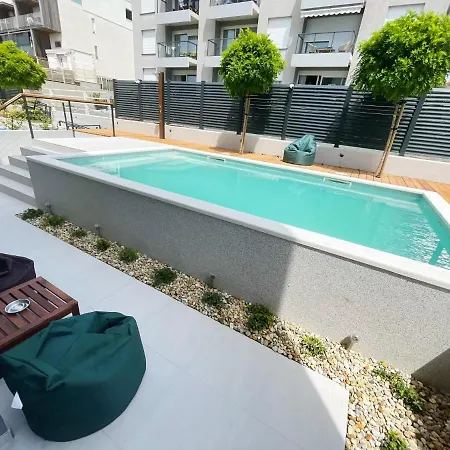 Cozy Seaside Apartment With Private Pool & Terrace
