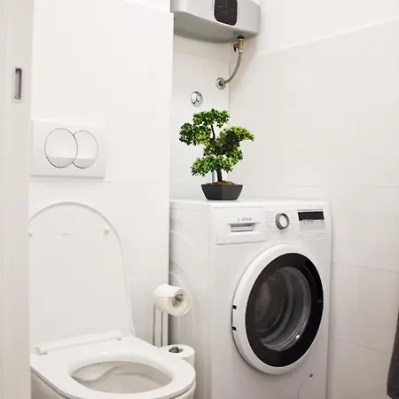 Cozy Seaside With Private Pool & Terrace